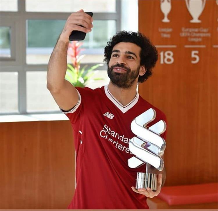 جماهير ليفربول تستفز مشجعي مانشستر سيتي دفاع ا عن محمد صلاح