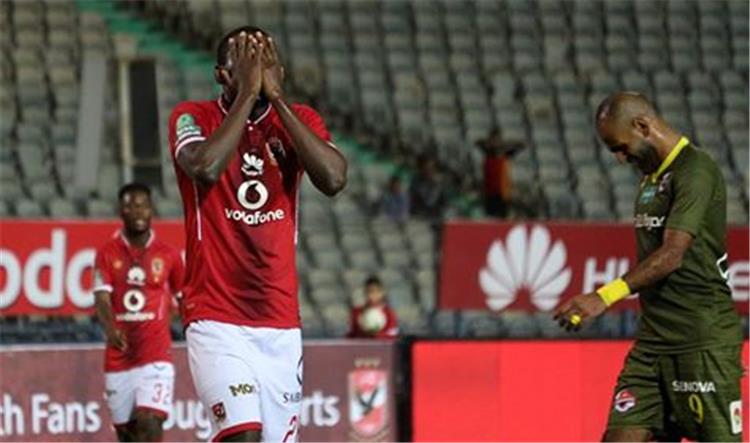 جونيور اجايي لاعب الاهلى