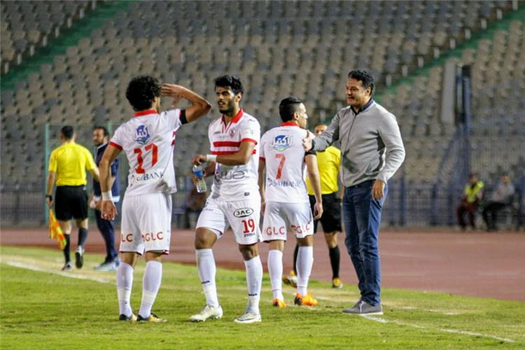 باسم مرسي مهاجم الزمالك مع إيهاب جلال