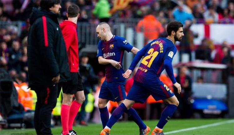 يوفنتوس على رأس 4 أندية تتنافس لضم لاعب برشلونة