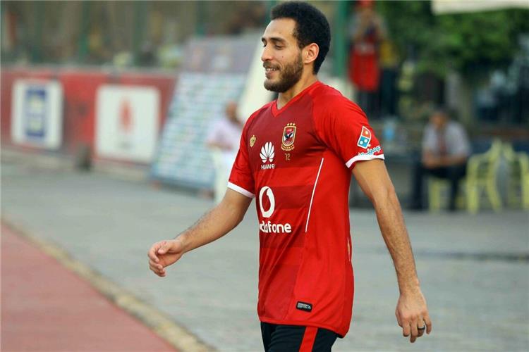 هشام محمد لاعب الأهلي