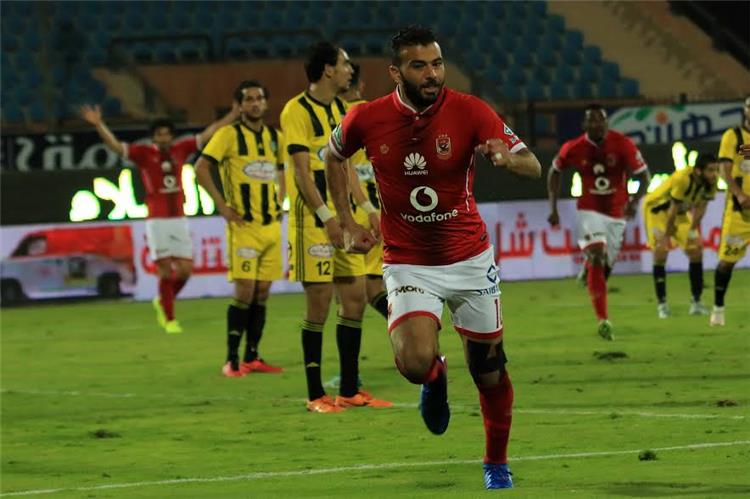 متعب الزمالك مرتبط بعقد مع الأهلي