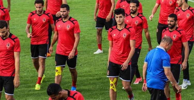 احمد الشيخ فى تدريبات الاهلى