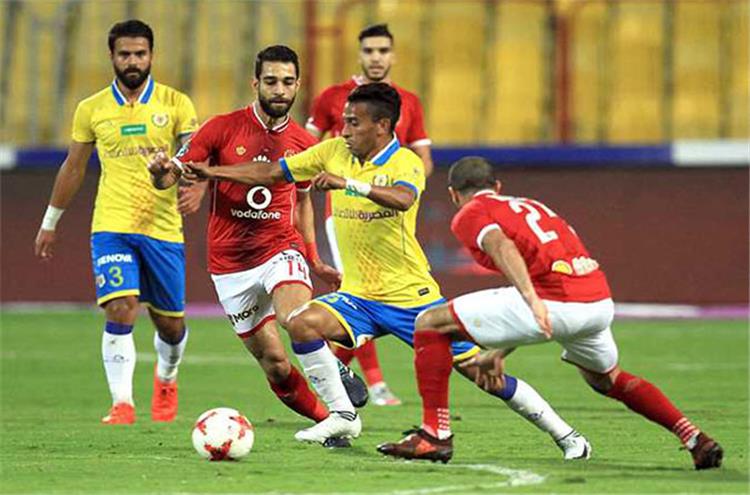 مباراة الأهلي والإسماعيلي.. رهان بين الصفقات الجديدة والحرس القديم - بطولات