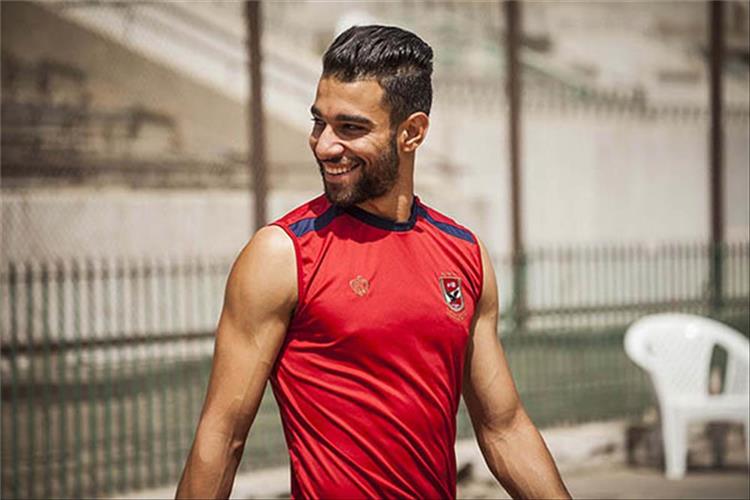 عمرو السوليه لاعب الأهلي