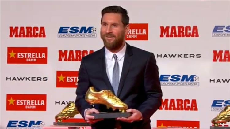 رسميا ميسي يتسلم جائزة الحذاء الذهبي عن موسم 2017 2018 بطولات