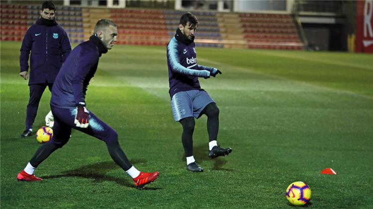 ميسي وسواريز يعودان لتدريبات برشلونة