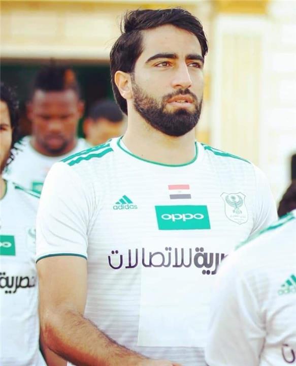 محمد صالح لاعب المصري