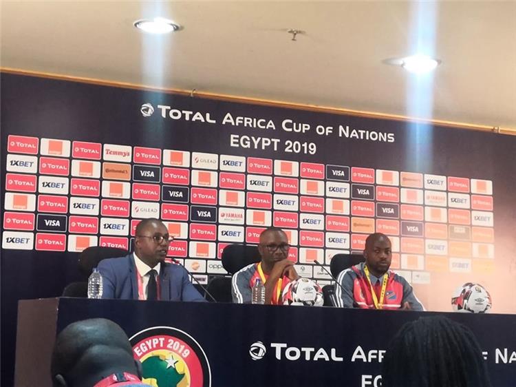 مدرب منتخب الكونغو في المؤتمر الصحفي