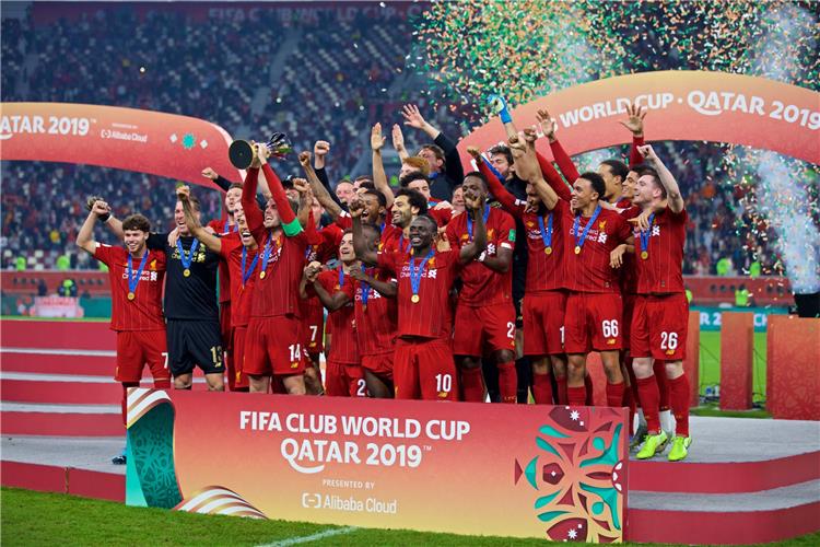 هندرسون يرفع لقب كأس العالم للأندية 2019