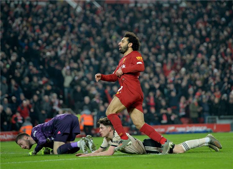 محمد صلاح لحظة هدفه في مرمى مانشستر يونايتد