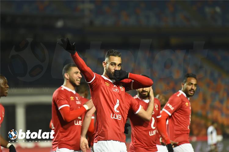 احتفال عمرو السولية بهدفه في مباراة الاهلي وطلائع الجيش