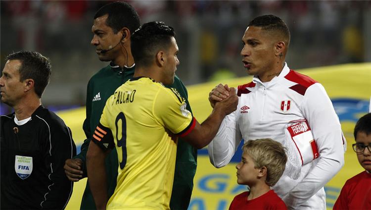 ماذا قال فالكاو للاعب بيرو في تصفيات المونديال