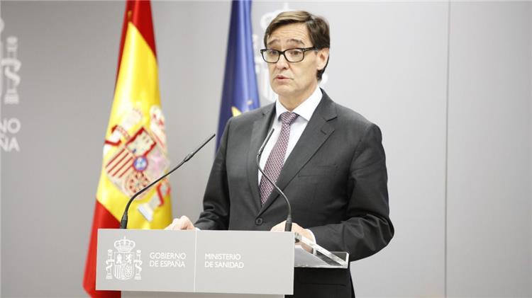 سلفادور إيلا وزير الصحة الإسبانية