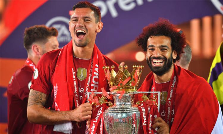 محمد صلاح ولوفرين يحتفلان بالدوري الإنجليزي 2020