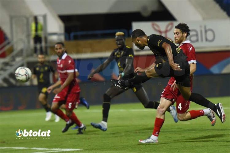 فيديو الأهلي يقترب من اللقب 42 بالفوز على حرس الحدود بثنائية الحاوي وأفشة بطولات