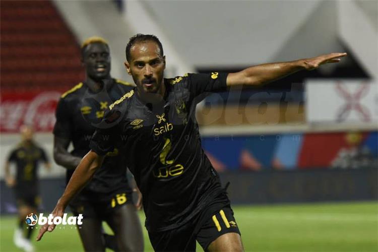 فيديو وليد سليمان يسجل هدف الأهلي الأول أمام حرس الحدود بطولات