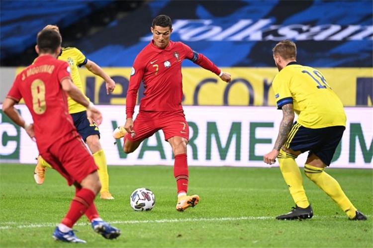 فيديو | رونالدو يسجل الهدف 101 مع البرتغال أمام السويد بدوري الأمم  الأوروبية - بطولات