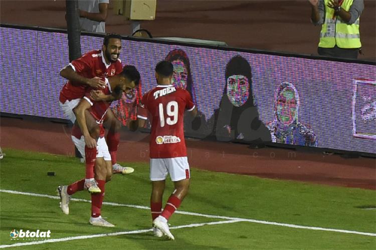 فيديو عمرو السولية يسجل هدف الأهلي الأول أمام طنطا بطولات