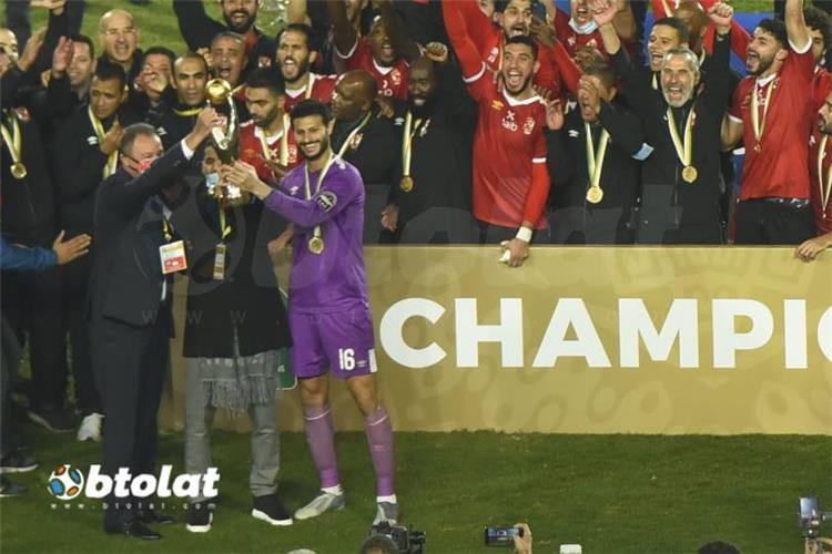 فيديو | الأهلي يهزم الزمالك في الوقت القاتل ويتوج بطلًا لـ دوري أبطال إفريقيا - بطولات