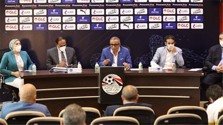 محمد فضل وعمرو الجنايني وجمال محمد علي وسحر عبد الحق أعضاء اللجنة الخماسية لإدارة اتحاد الكرة