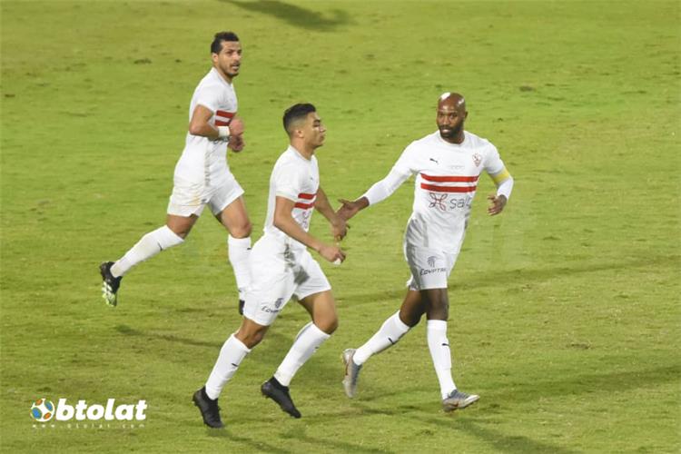 مصطفى محمد مع شيكابالا وطارق حامد في مباراة الزمالك وبيراميدز