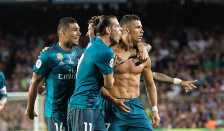 جماهير ريال مدريد تساند رونالدو بعد عقوبة الإيقاف