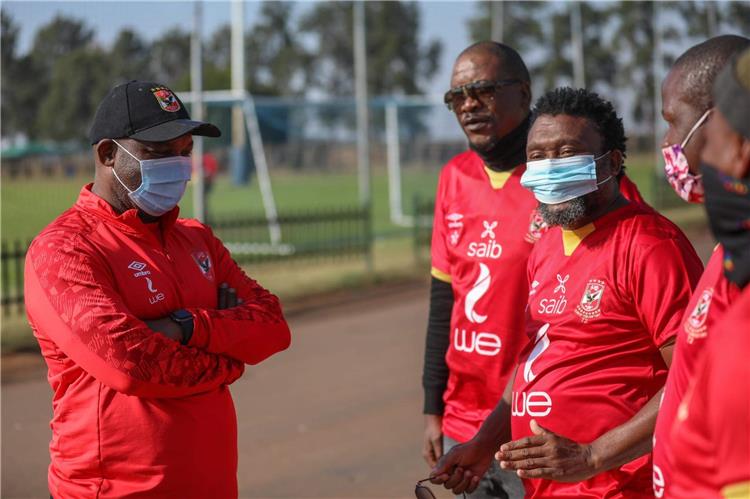 موسيماني مع جماهير جنوب افريقيا