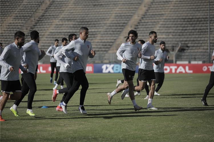 لاعبي الأهلي