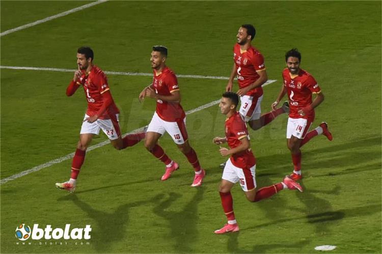 لاعبي الأهلي