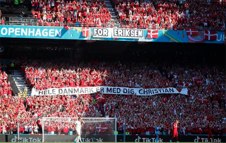إيقاف مباراة الدنمارك وبلجيكا