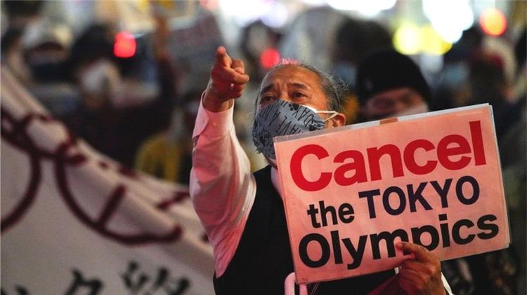 جماهير اليابان تطالب بإلغاء الأولمبياد