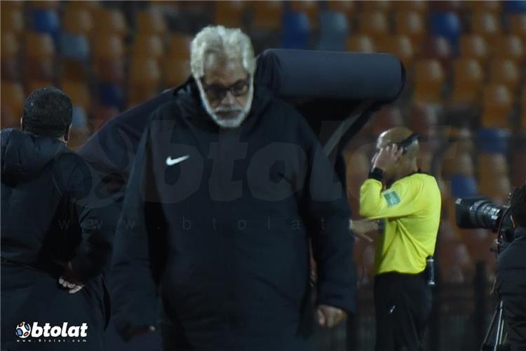 احمد ناجي من مباراة الاهلي وسموحة في الدوري