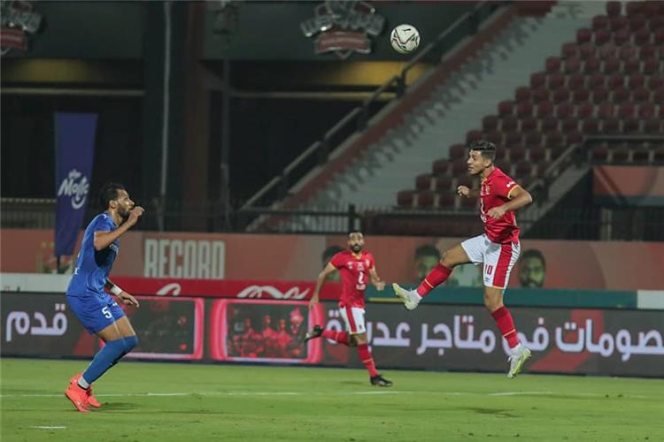 محمد شريف في مباراة الاهلي واسوان