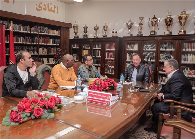 جلسة الخطيب وياسين منصور مع موسيماني