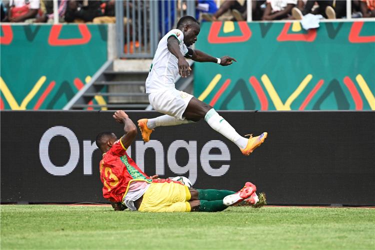 جانب من مباراة السنغال وغينيا