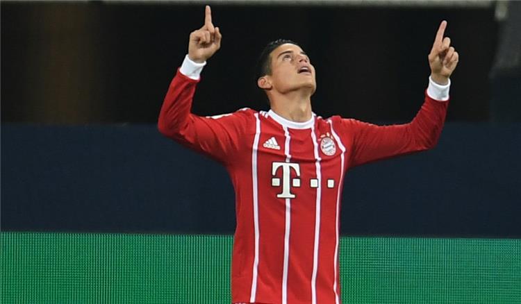 بالفيديو خاميس يسجل ويقود بايرن ميونخ لعبور شالكة بثلاثية