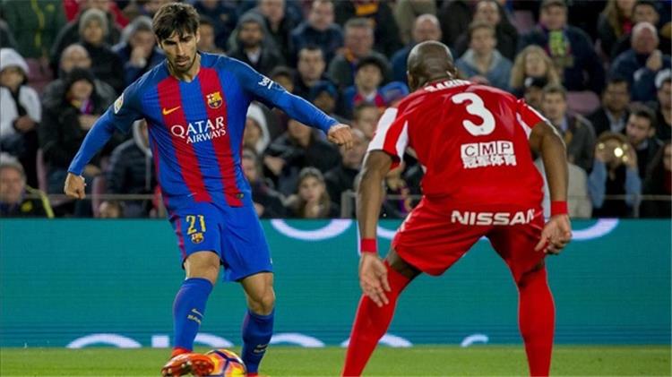 خبايا العقود فوز برشلونة بلقب دوري الأبطال ي جبرهم على دفع 5 ملايين يورو لفالنسيا بسبب جوميز