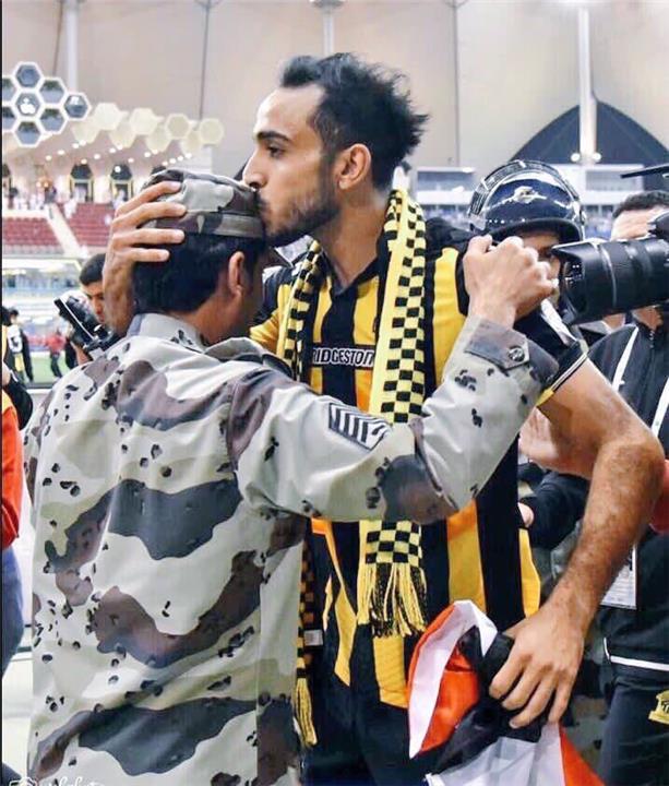 كهربا ي صالح جماهير الاتحاد بعد مشاجرة تبوك