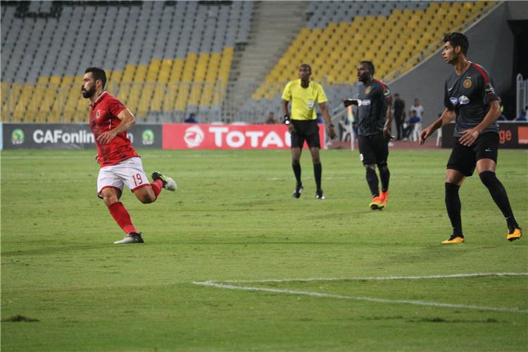 دوري الأبطال السعيد يخرج بـ مزق في الخلفية من مواجهة الأهلي والنجم