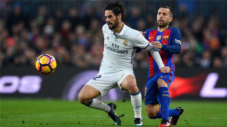 إيسكو ي حذر برشلونة من عودة ريال مدريد