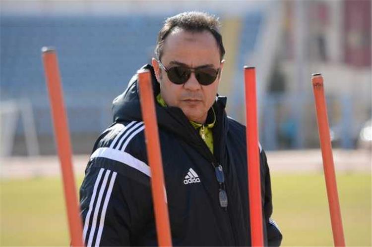 خاص طارق يحيى يتابع ناشئي الزمالك أمام الداخلية لدعم الفريق الأول