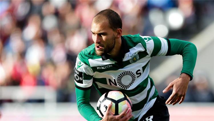 أرقام وإحصائيات مهاجم لشبونة يهدد ميسي في سباق الحذاء الذهبي