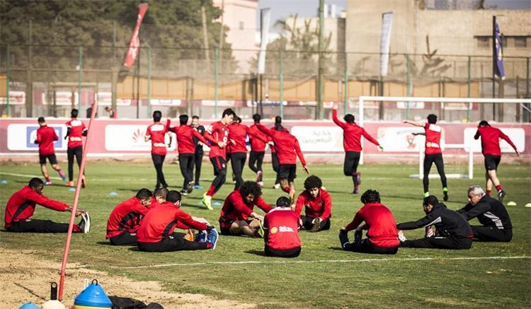 الأهلي يؤدي مرانه الأخير استعداد ا للقطن والزمالك يضع خطة مواجهة الأهلي الليبي