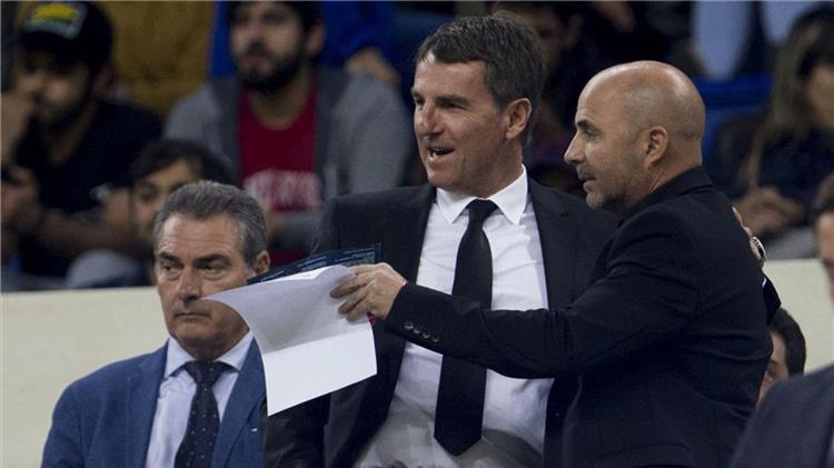 المدير الرياضي لبرشلونة يعلق على خلاف نيمار وكافاني