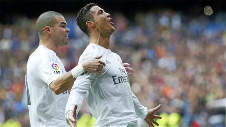 ماركا تقف بجانب إدارة ريال مدريد ضد تصريحات رونالدو