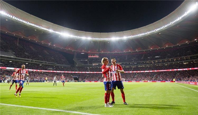 أتلتيكو مدريد يقص شريط ملعبه الجديد بفوز صعب على مالاجا