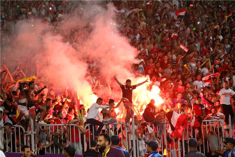 بطولات يهنئ المصريين على التأهل إلى كأس العالم