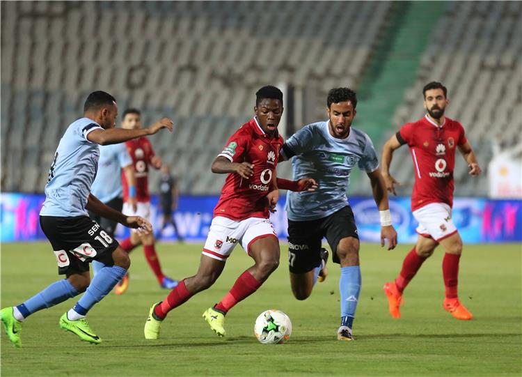 فيديو الاهلى يواصل انتصاراته بثنائية في الداخلية بالدوري