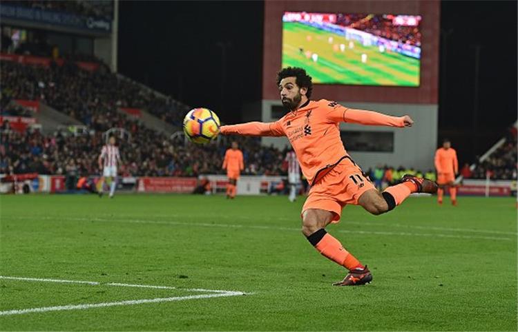 مدافع ليفربول ي شيد بقدرات محمد صلاح